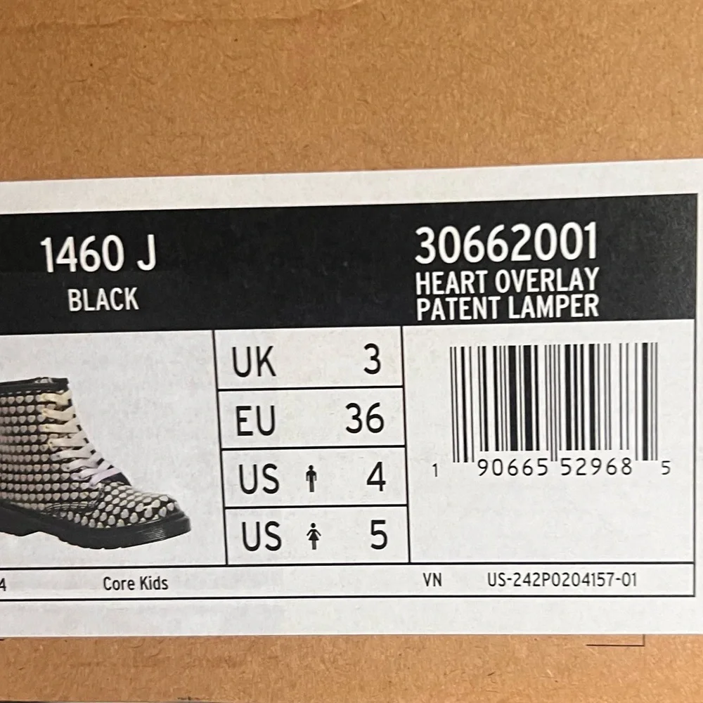 Dr Marten 1460 Patent Heart Overlay Boots Junior